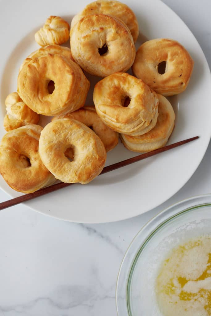 Air Fryer Donuts Cinnamon Sugar Recipe at eriqueberry.co/blog

